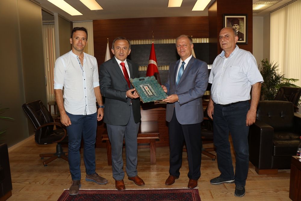 Şehzadeler Kaymakamı İsmail Çorumluoğlu’ndan Odamıza Veda Ziyareti