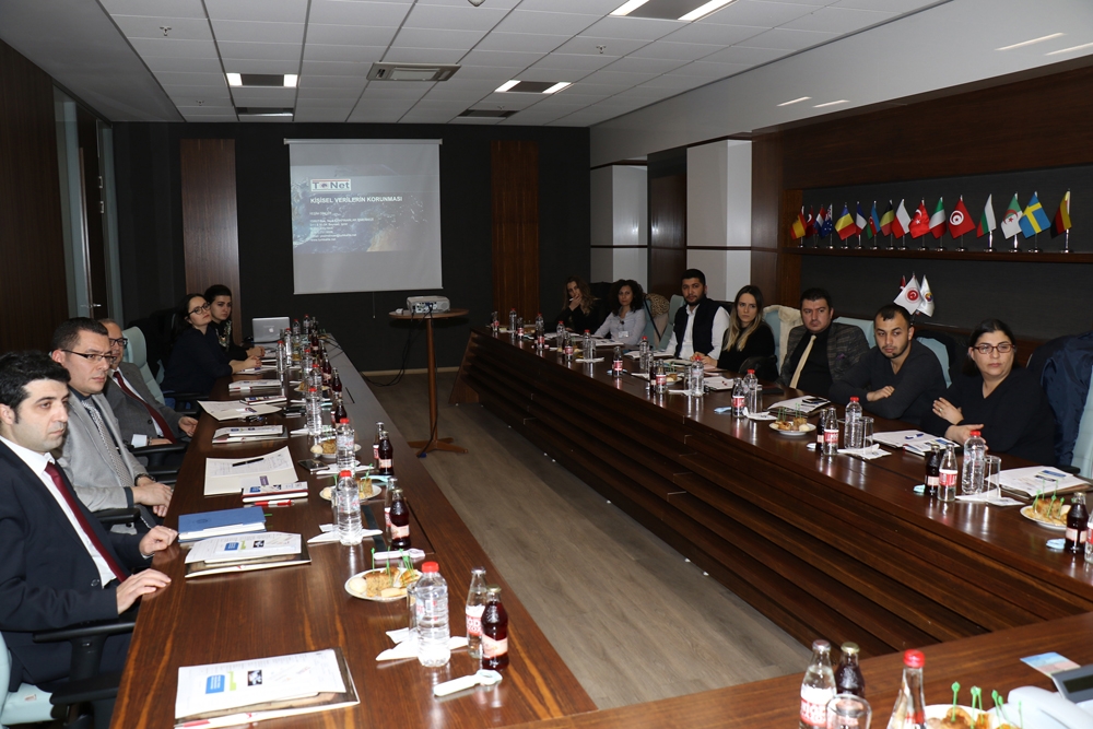 Üyelerimiz Kişisel Verilerin Korunması Kanunu Hakkında Bilgilendi